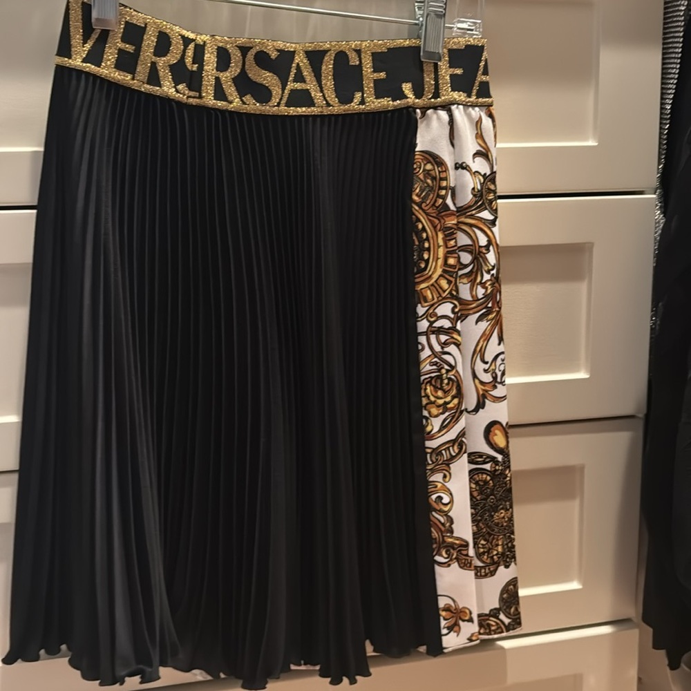 Versace jeans Couture skirt - Picture 2 of 4